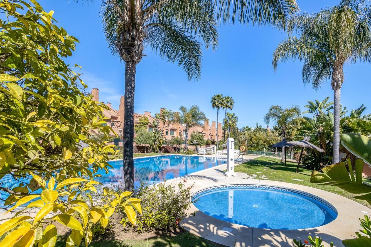 Oleholidays Adosado Mediterraneo Los Monteros 100 M Playa Marbella Luaran gambar
